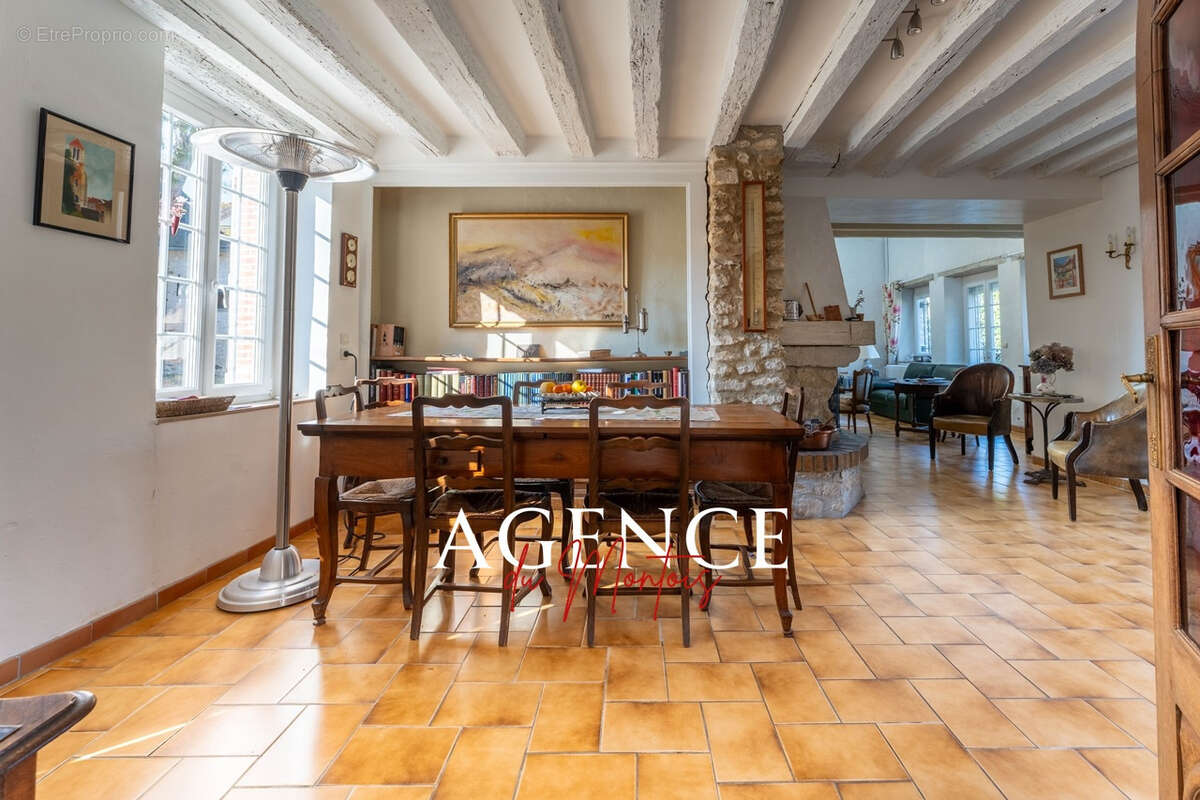 Maison à DONNEMARIE-DONTILLY