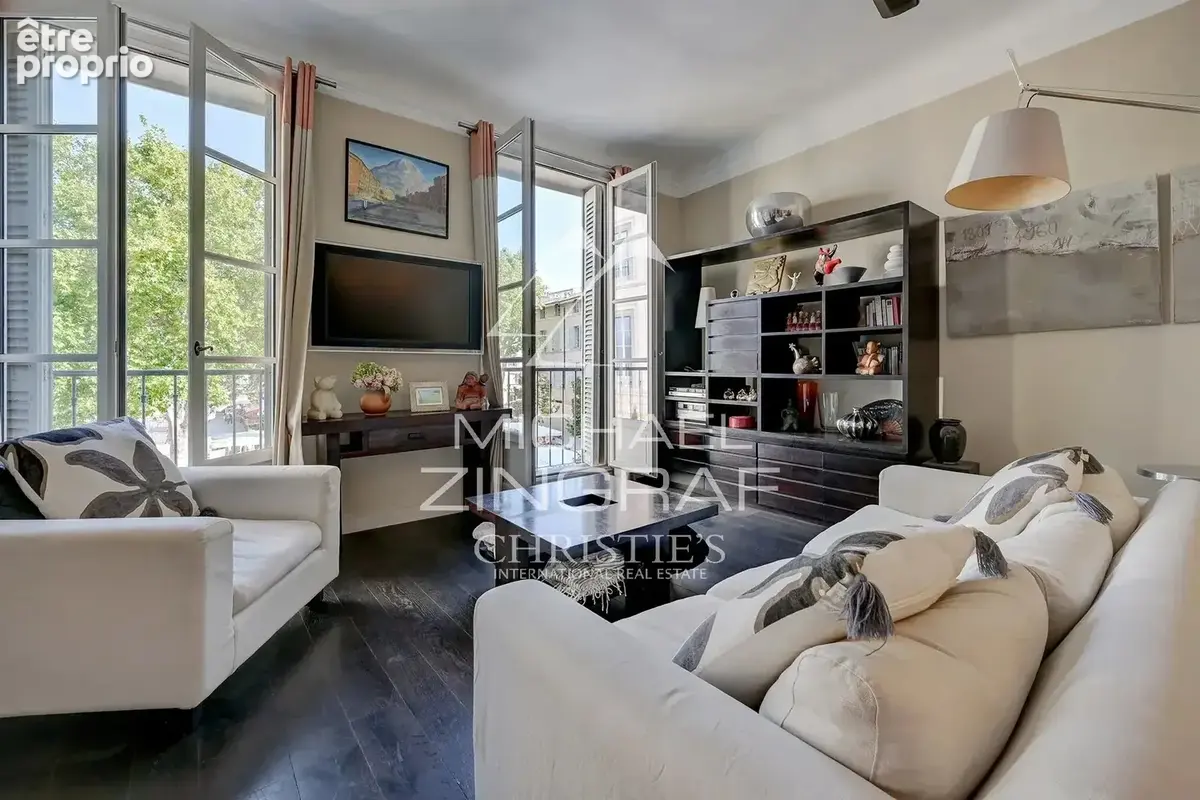 Centre ancien - Appartement d'exception place des Prêcheurs - photo 2