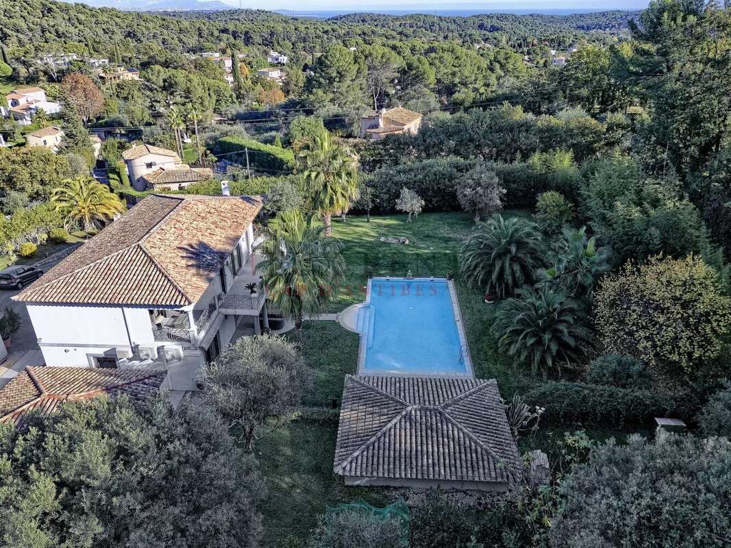 Maison à MOUGINS