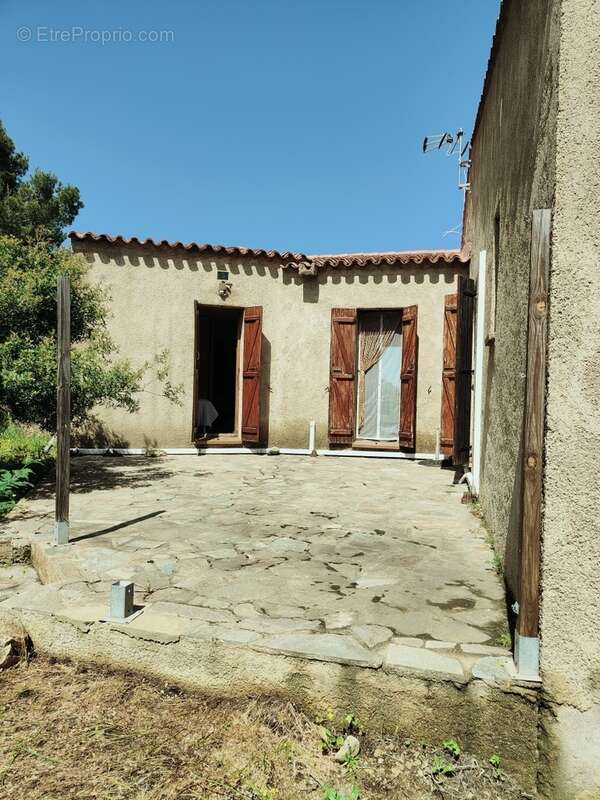 Rare : Villa type 6 à proximité des plages - photo 13