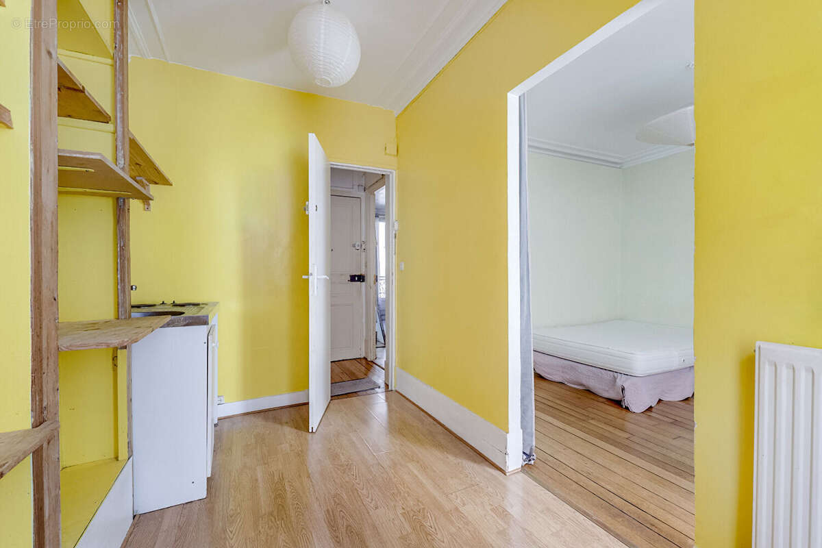 Appartement à PARIS-14E