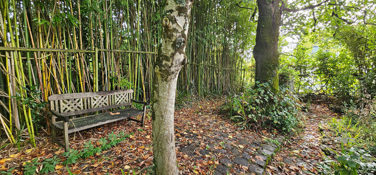 Terrain à LA CHAPELLE-SUR-ERDRE