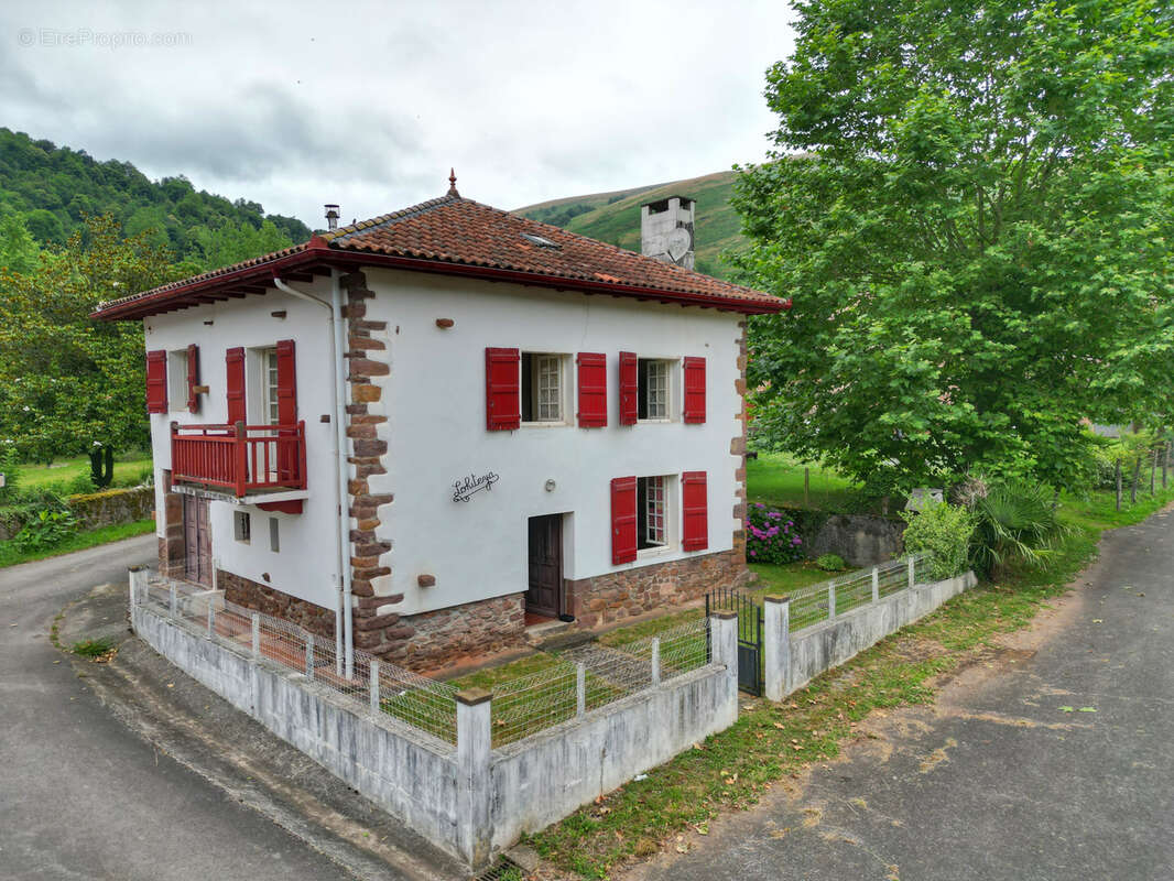 Maison à LARCEVEAU-ARROS-CIBITS