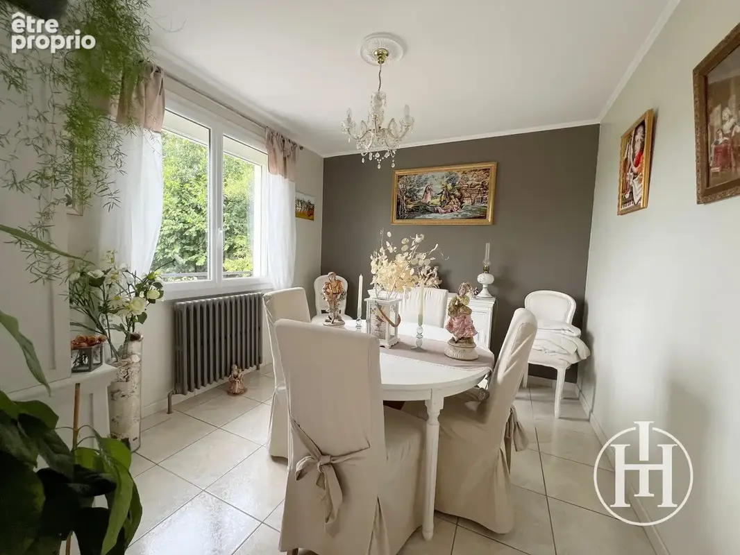 Maison familiale sur sous-sol   Quartier Asnières à Bourges - photo 4