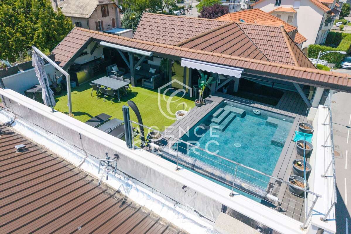 Appartement à ALLONZIER-LA-CAILLE