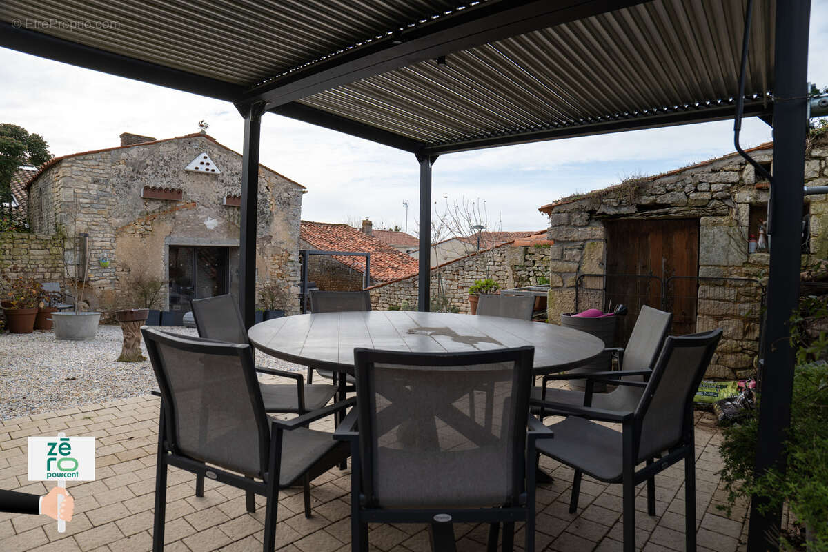 LA BRETONNIÈRE-LA-CLAYE   Superbe maison rénovée 191 m2, proche Luçon & littoral vendéen - photo 22