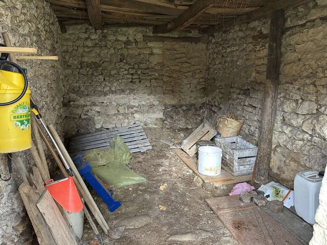 Appartement à SAINT-MAURICE-LA-CLOUERE