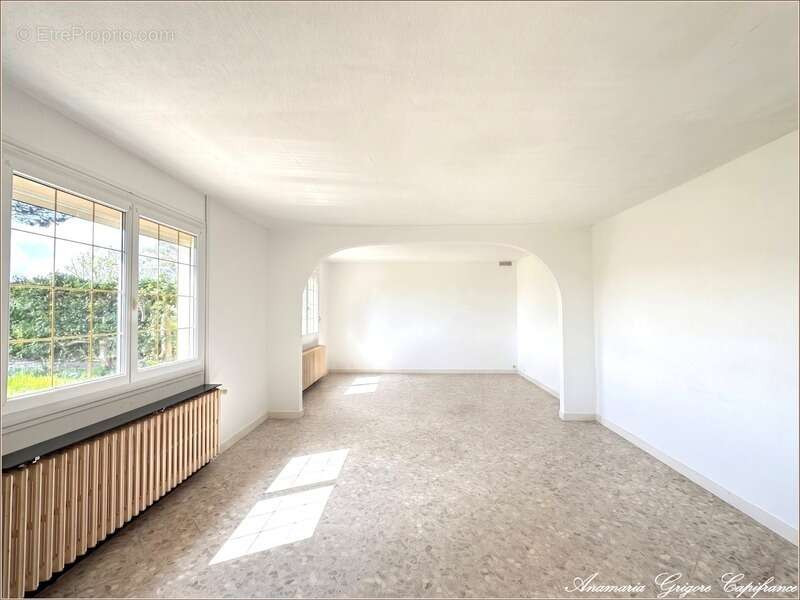 FRIAIZE (28) Maison de plain pied, Surface habitable 160 m², 5 chambres, terrain 4003 m² - photo 3