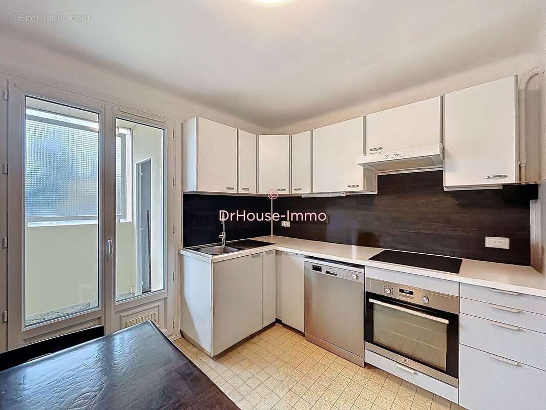 Appartement à MARSEILLE-10E