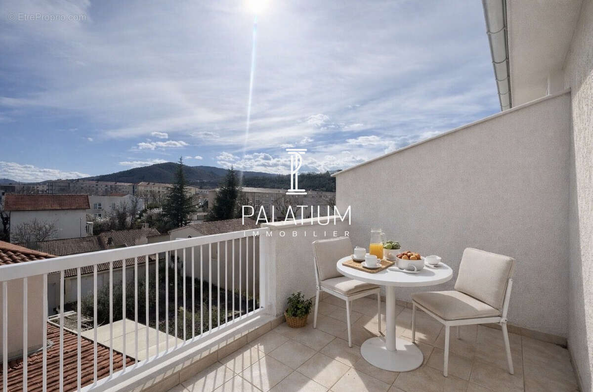 Appartement 92 m² à Sisteron  - photo 4