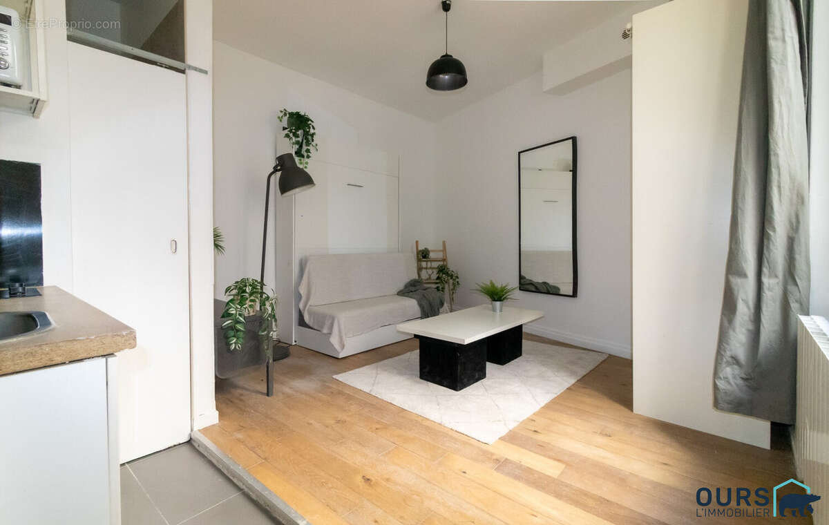 Appartement à PARIS-18E