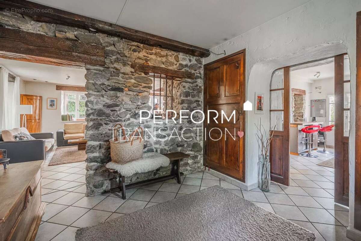 Maison à SAINT-MARTIN-D&#039;URIAGE