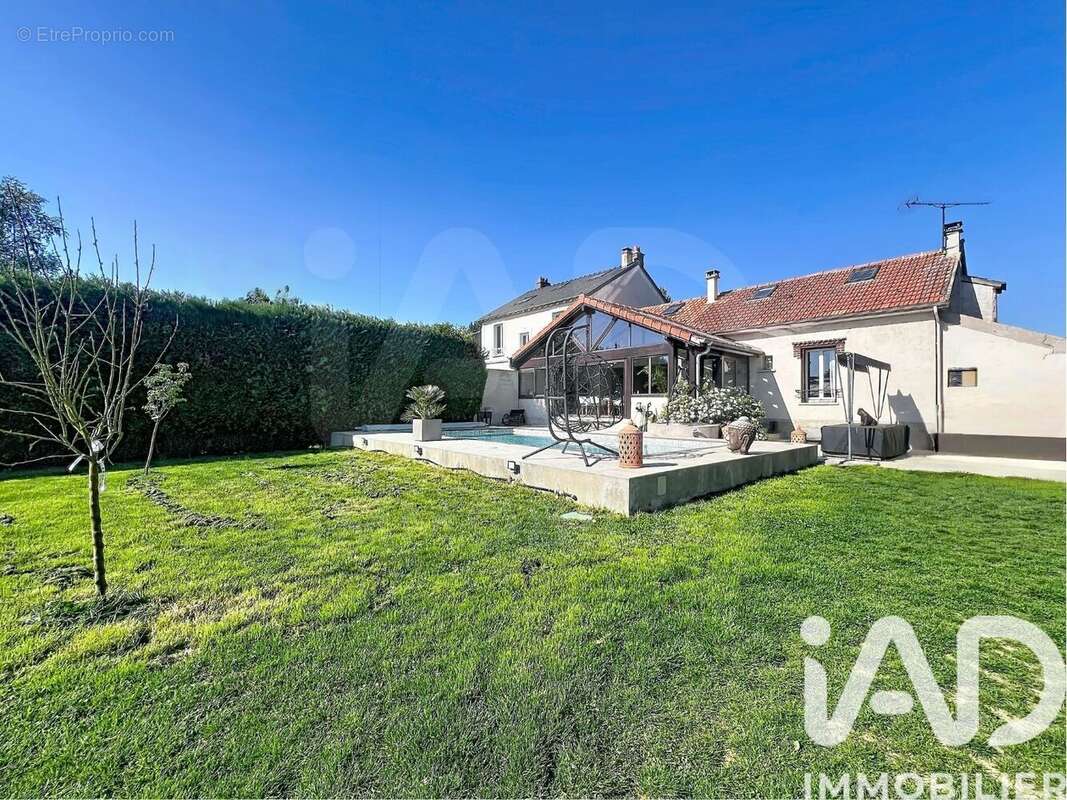Photo 3 - Maison à BRIE-COMTE-ROBERT