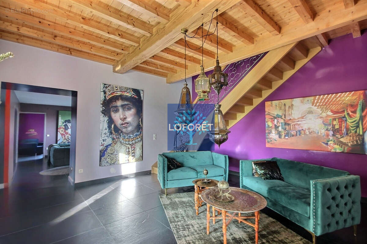 Maison à SAINT-GERMAIN-LAVAL