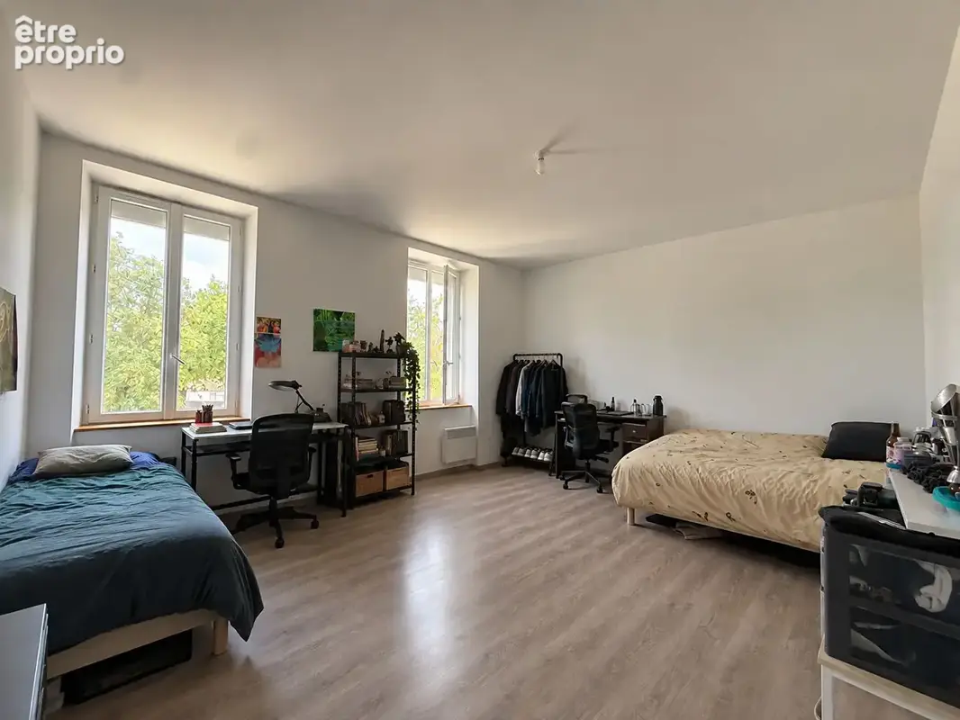 À vendre à Villegailhenc, maison de village de 6 pièces avec quatre chambres, deux cours et garage - photo 6