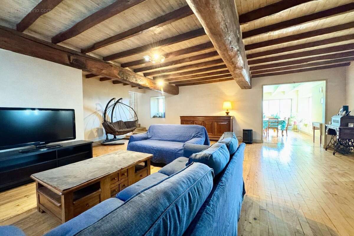 Maison à ESTANDEUIL