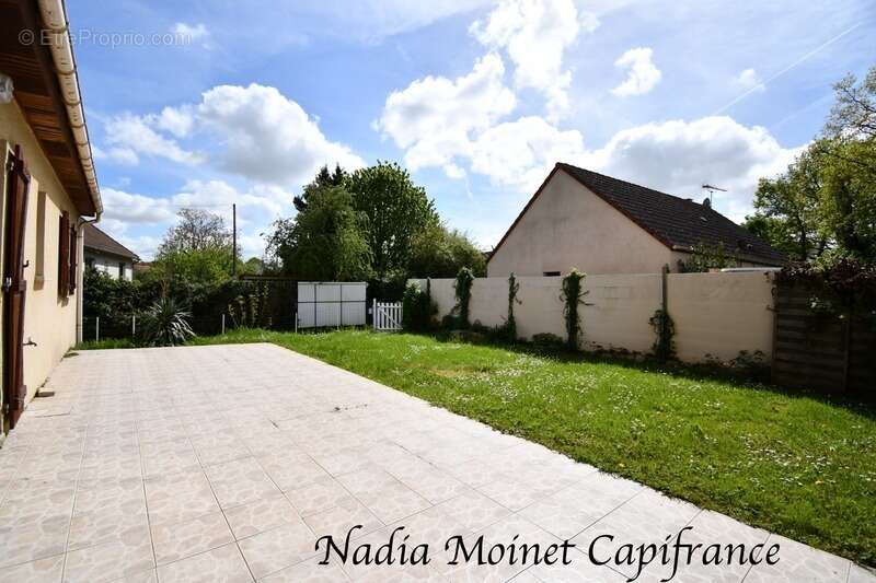 Maison à PIERRES