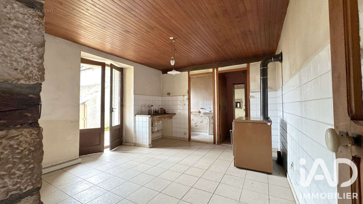 Maison 163 m² à Cendrey  - photo 6