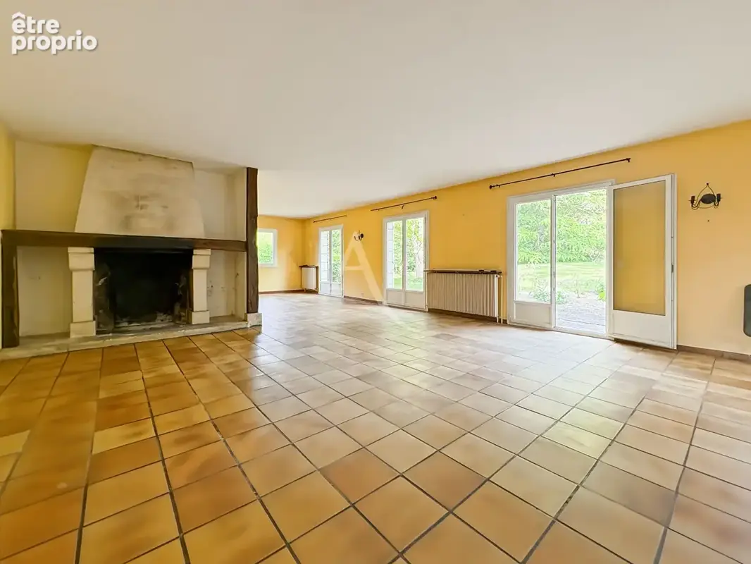Propriété à Auvers-Saint-Georges - jardin paysagé, beaux espaces, sous-sol total - photo 4