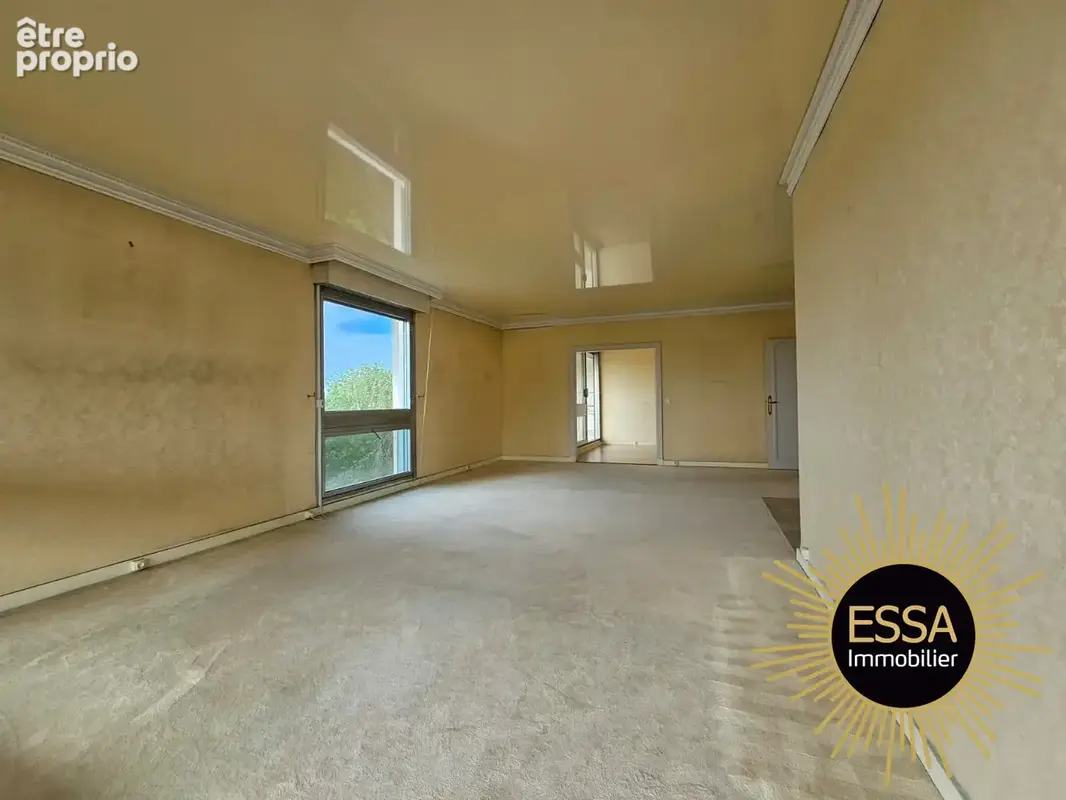Appartement 5 pièces 159 m² à vendre à Rocquencourt (78150) - photo 3