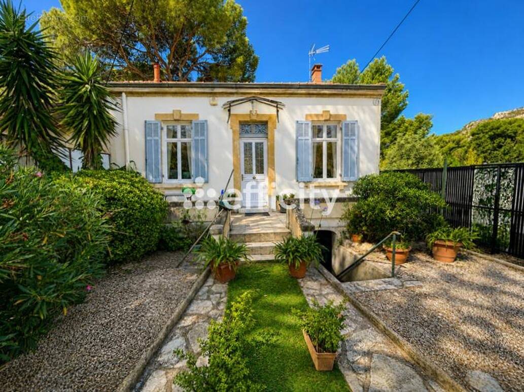 Maison à MARSEILLE-9E