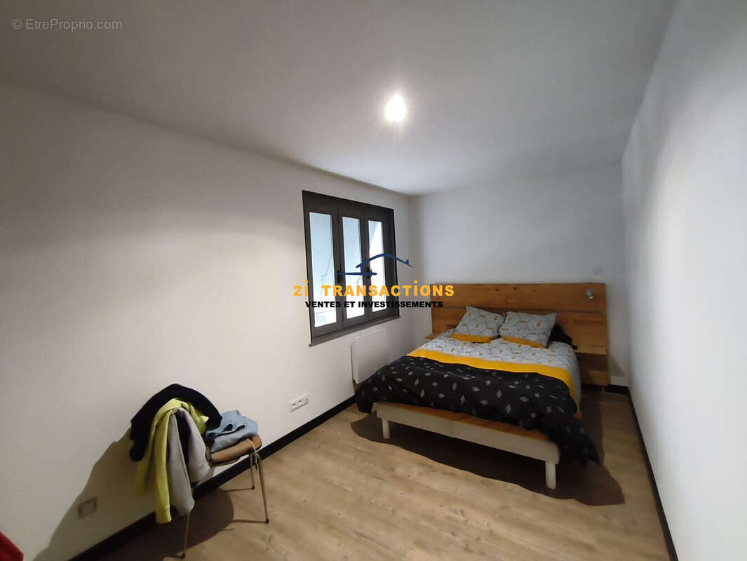 Appartement à SURY-LE-COMTAL