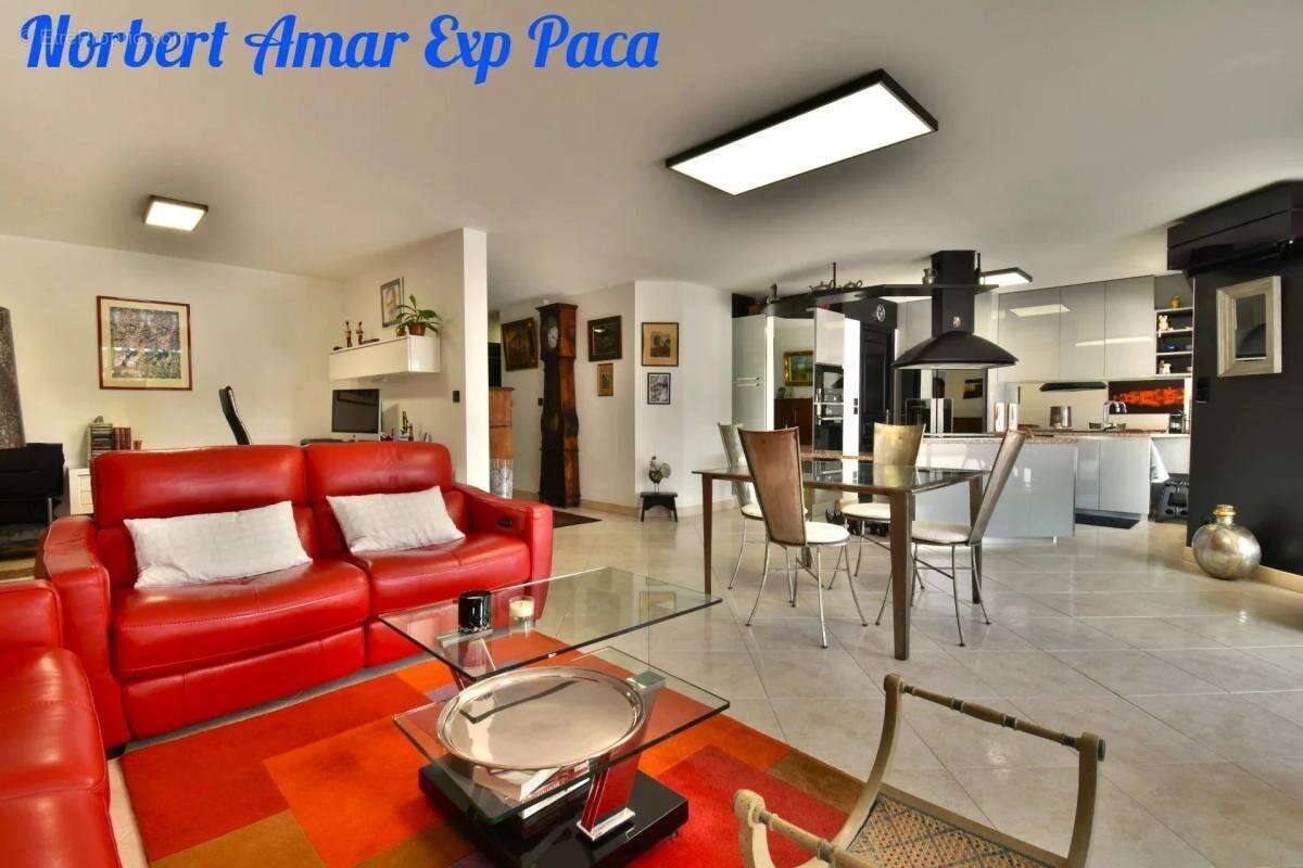 Appartement à FREJUS