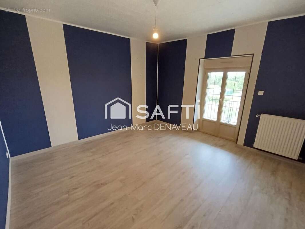 Maison 220 m² à Ceaux-En-Loudun  - photo 8