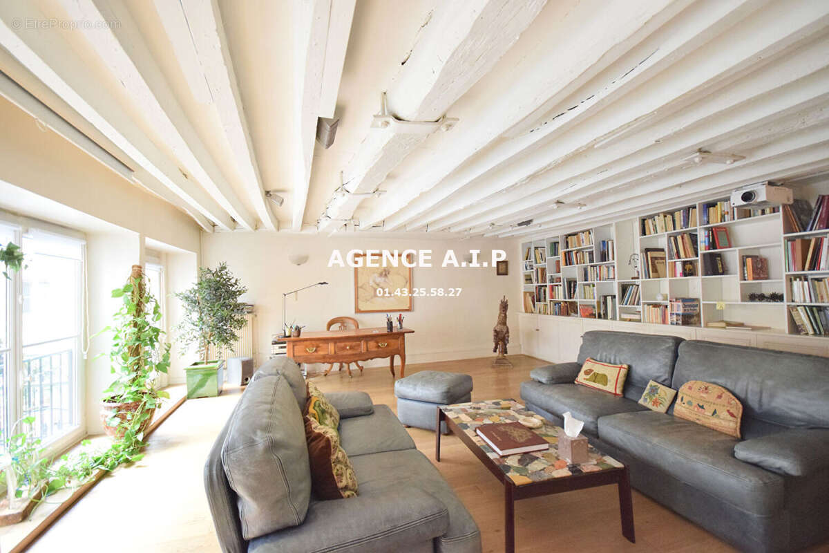 Appartement à PARIS-2E