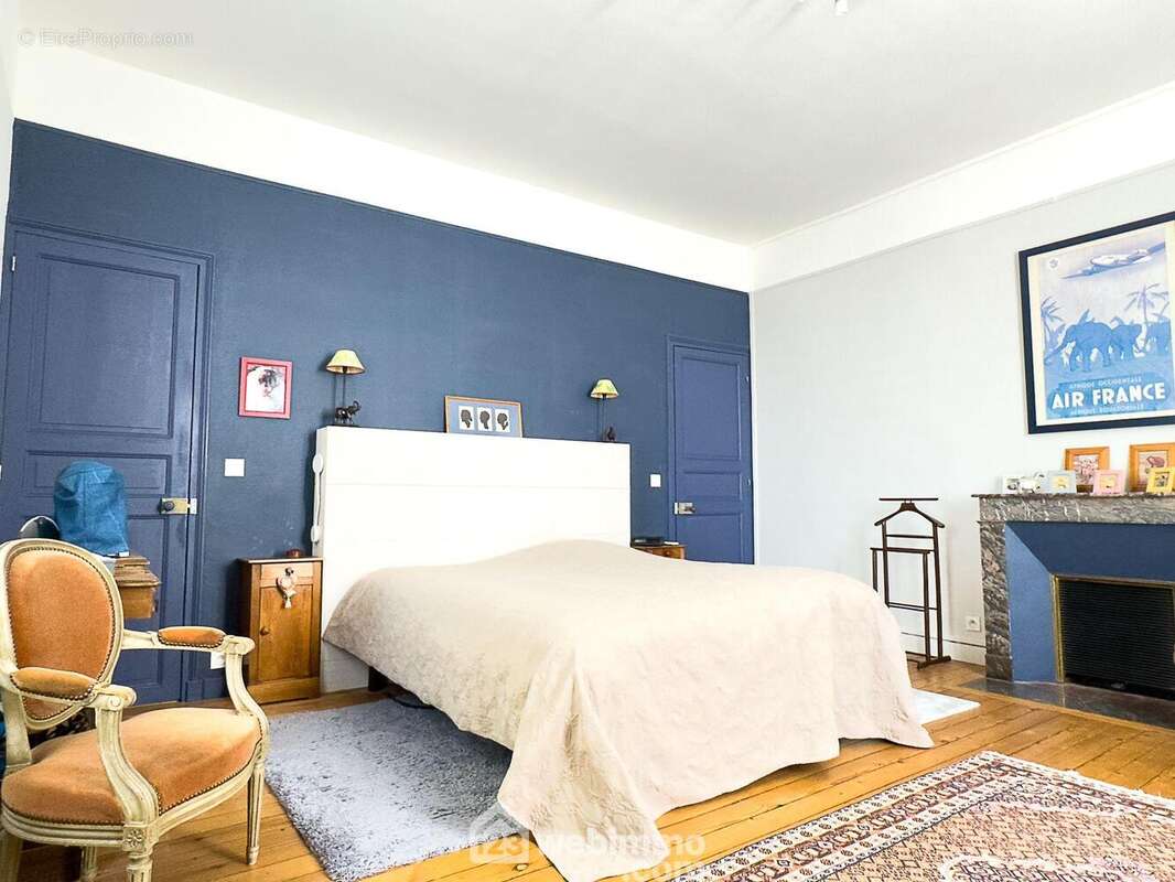 Chambre parentale de 22.54m². - Maison à CHOLET