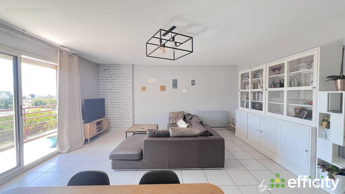 Appartement à MARSEILLE-9E