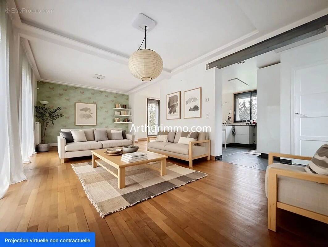 Maison à LIMEIL-BREVANNES