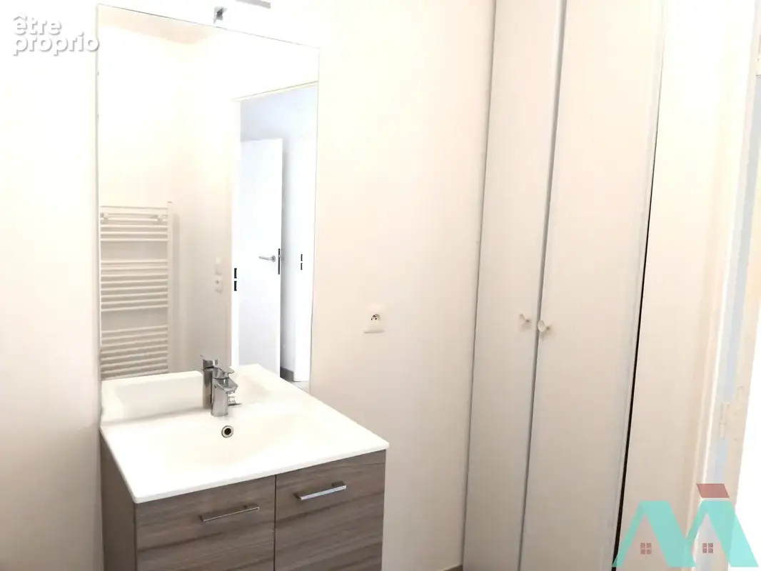 A vendre : Lumineux T3 avec terrasse et double stationnement à VIDAUBAN - photo 11