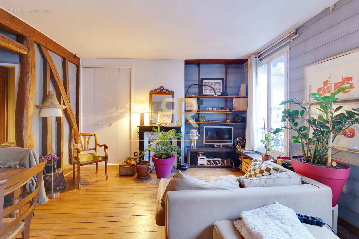 Appartement à PARIS-20E