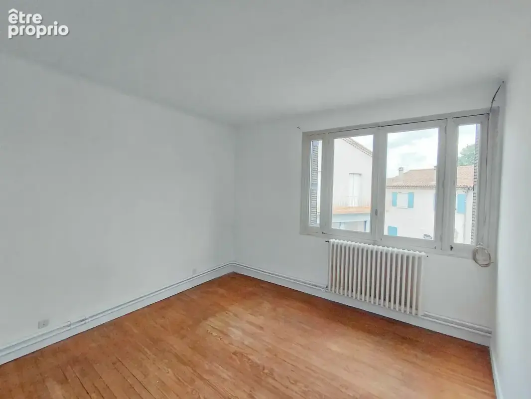 St etienne de fontbellon - appartement 3 pieces 80m2 + terrasse - photo 3