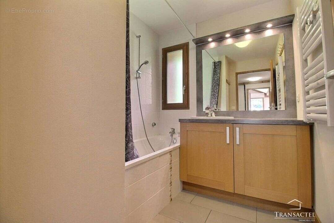 Appartement à SAINT-GERVAIS-LES-BAINS