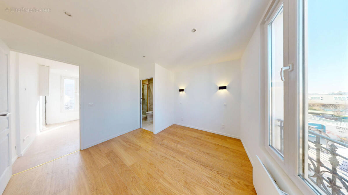 Appartement à AUBERVILLIERS