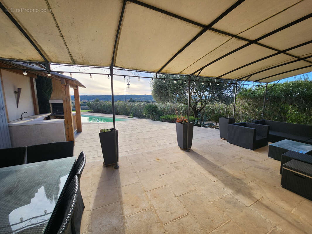 Maison à SAINT-MAXIMIN