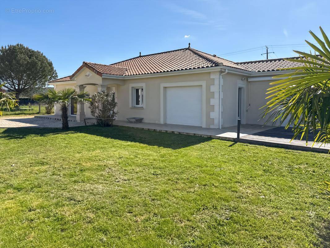 Maison à RAZAC-SUR-L'ISLE