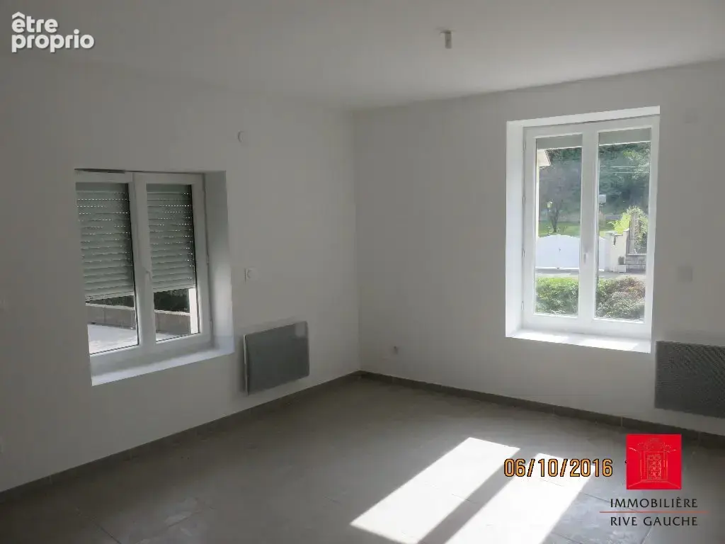 Appartement 65 m² à Saint-Clair-De-La-Tour  - photo 8