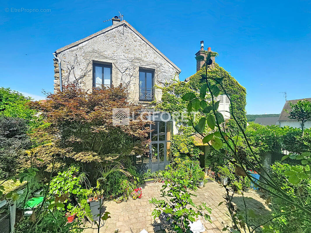 Maison à MARCOUSSIS