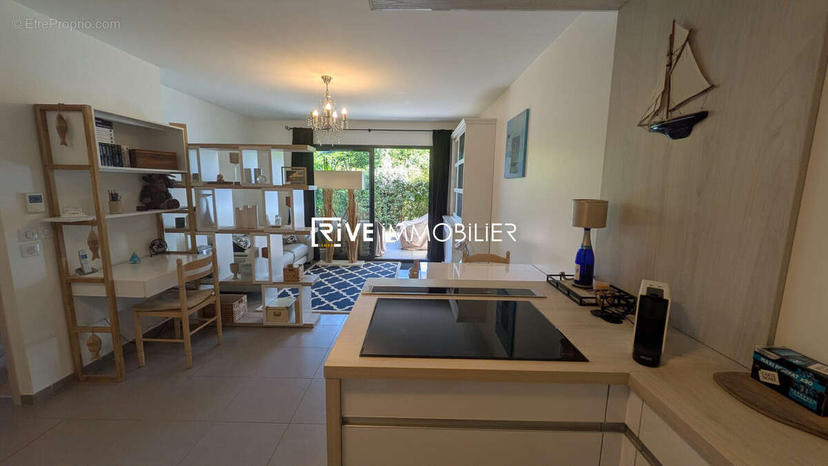Appartement à EVIAN-LES-BAINS