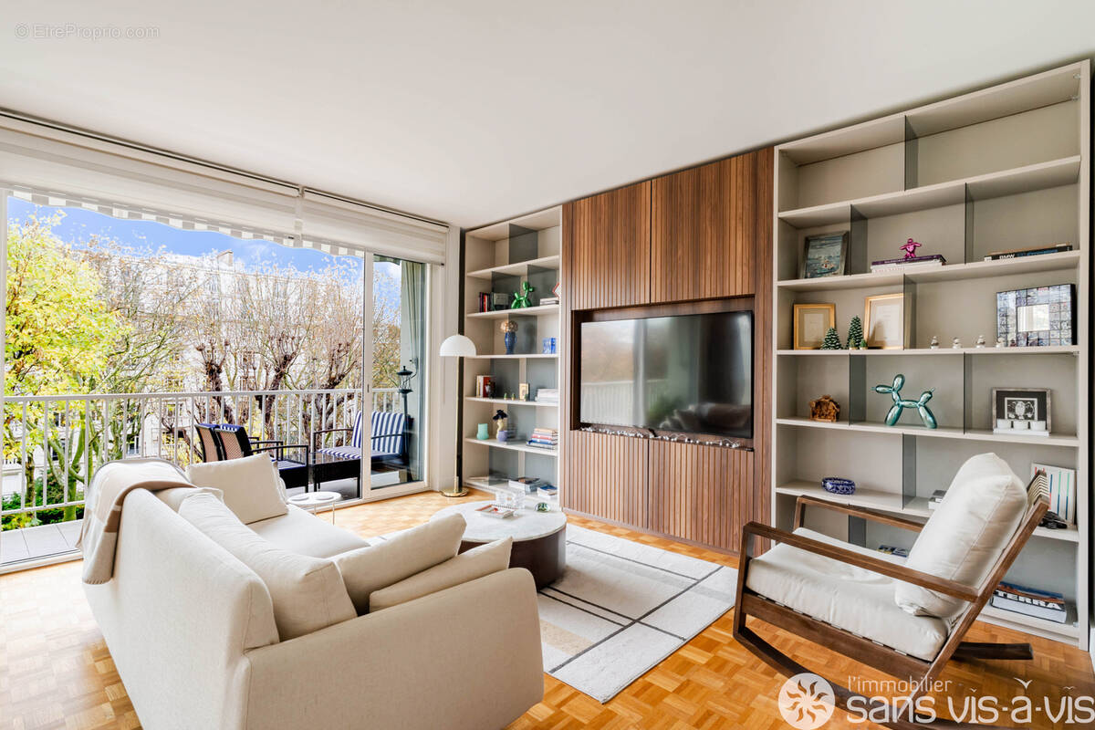 Appartement à NEUILLY-SUR-SEINE