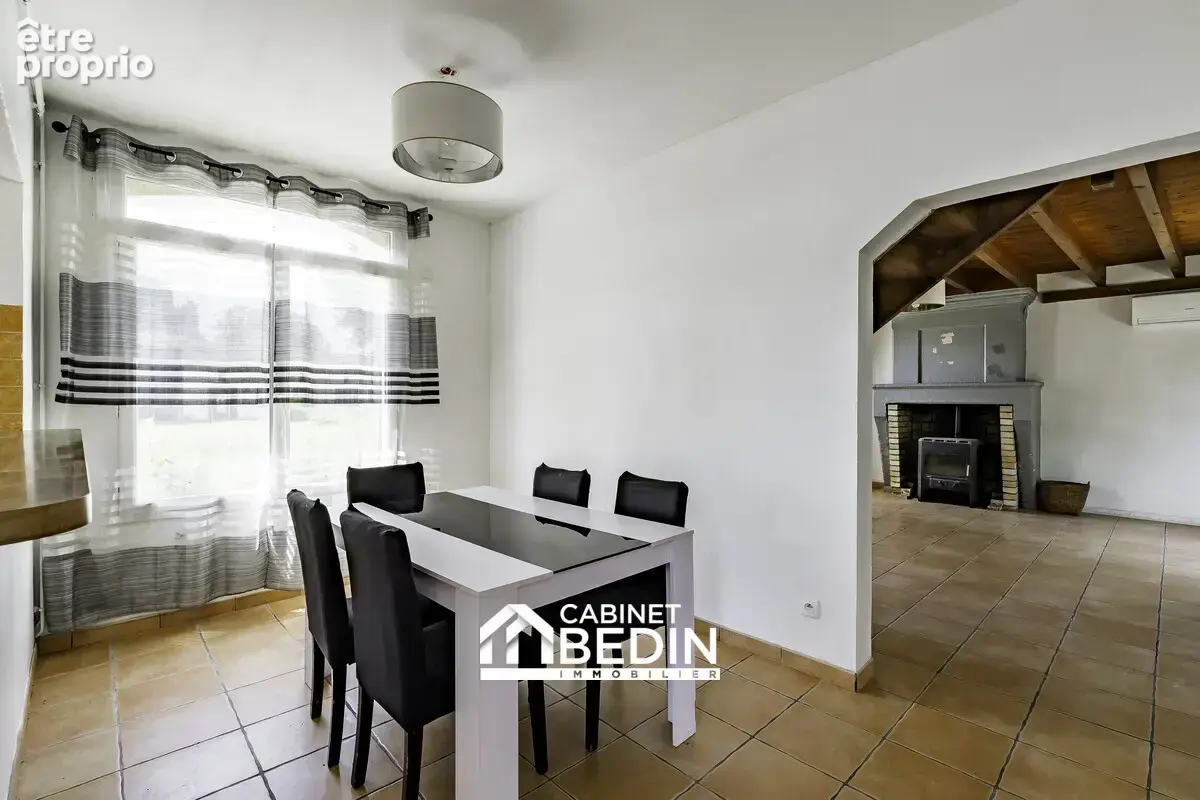 Maison 4 pièces 94 m² à vendre à Laruscade (33620) - photo 2
