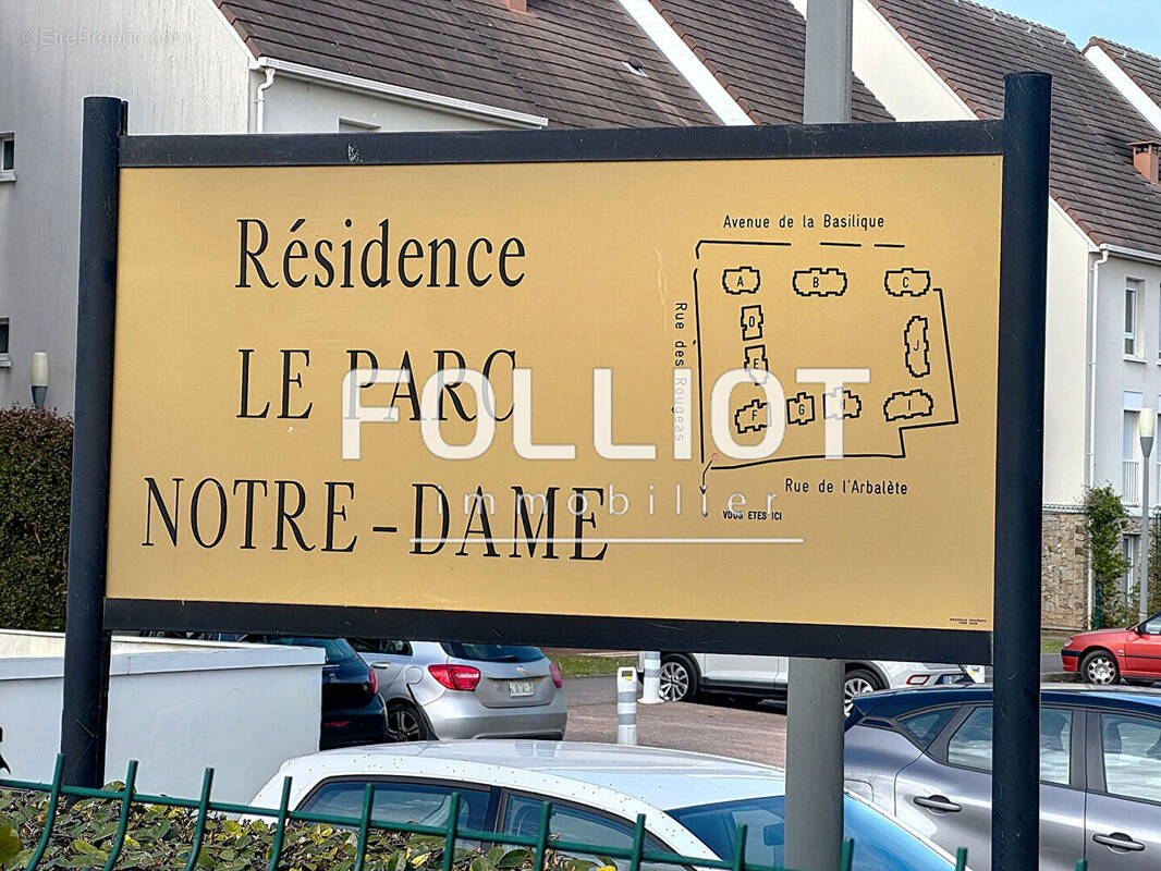 Parking à DOUVRES-LA-DELIVRANDE