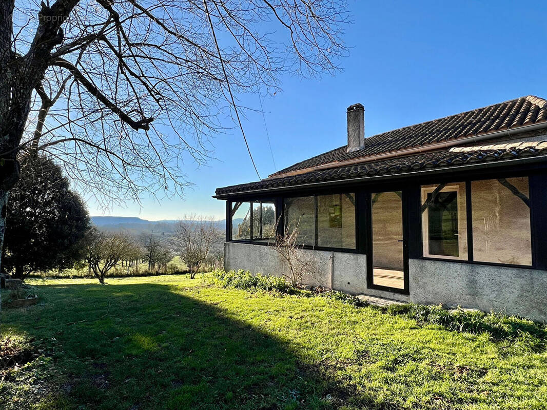 Maison à BEAUGAS