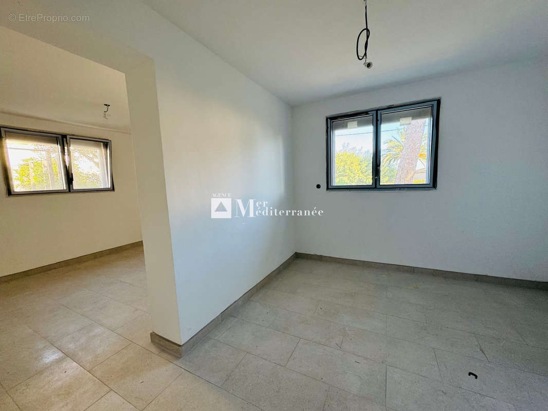 Appartement à LES ISSAMBRES