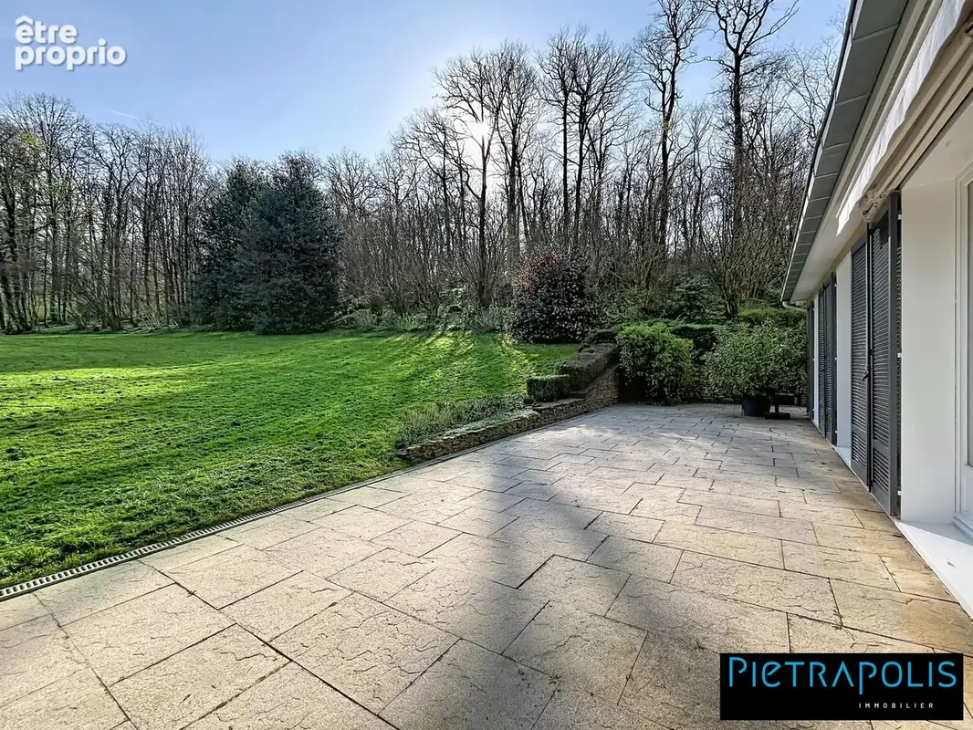 Maison 7 pièces 224 m² à vendre à Lissieu (69380) - photo 8