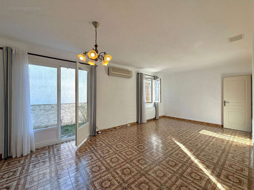 Maison à MARGUERITTES