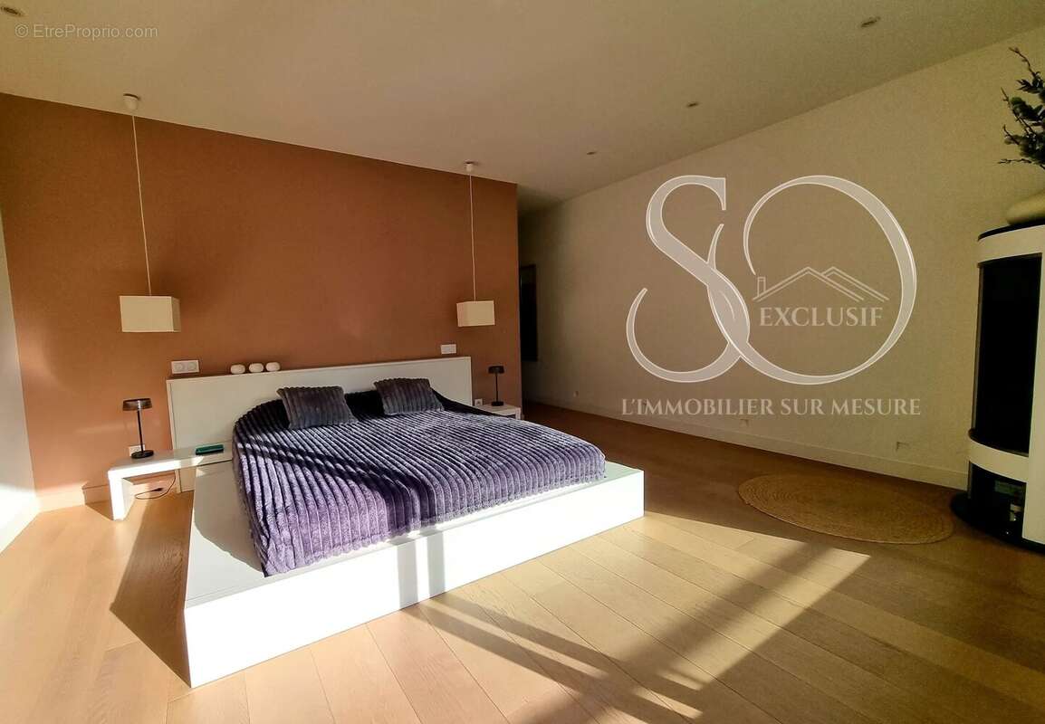 Maison à FEUCHEROLLES